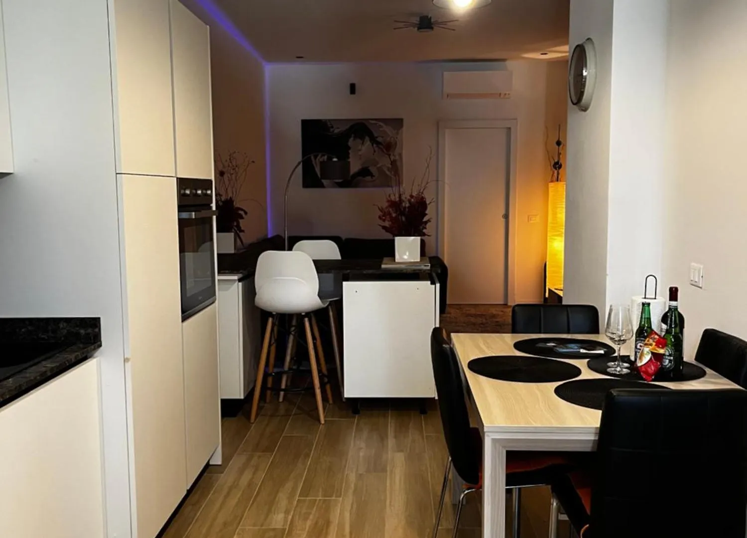 Apartment Yea - Your Exclusive Loft Next To Milan Central Station Italy